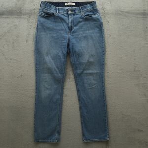 Levi's 525 Jeans Women's Size 14M Blue High-Rise Straight Leg Denim 31.5" Inseam